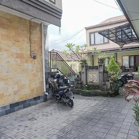 Taxa Uma Guest House クタ エクステリア 写真