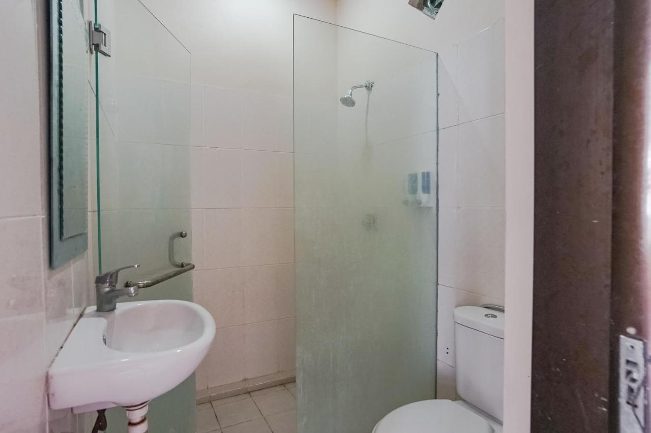 Taxa Uma Guest House クタ エクステリア 写真
